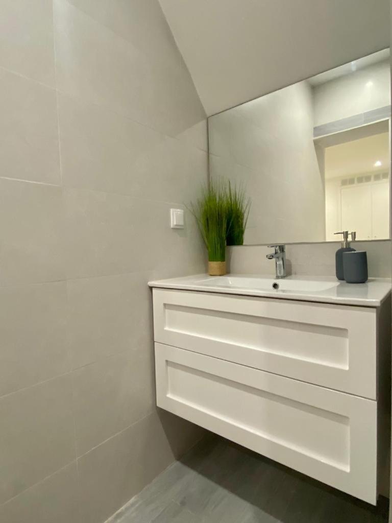 Farmacia Vila Lobos Apartment Lissabon Buitenkant foto